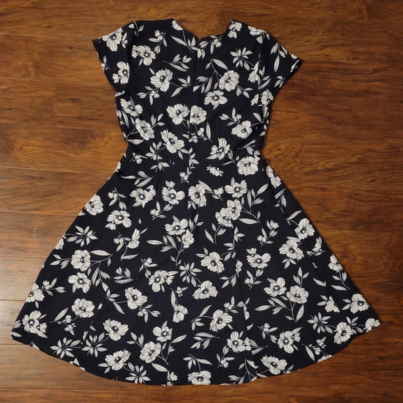 Ann Taylor Blue Floral Dress - Picture 2 of 3